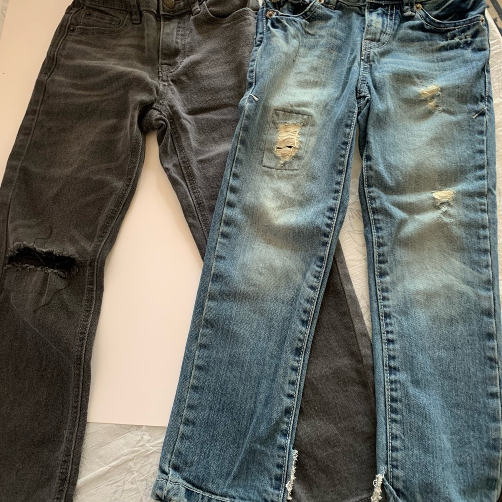 Faded blue jeans Vintage Straight Size 5. Faded black Buzz Cuts size 5.